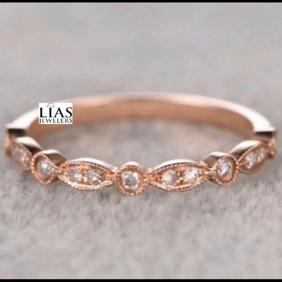 New 18k rose gold wedding ring - Picture 3 of 3